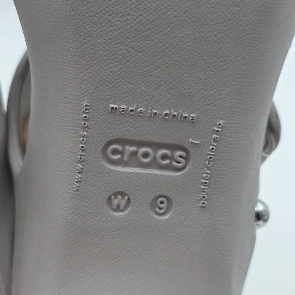 Crocs Shoes Womens Size 9 Platinum Pewter Cyprus IV Heeled Sandals 14558-0V0